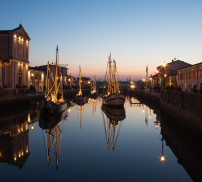 media.presepe_tramonto_illuminato