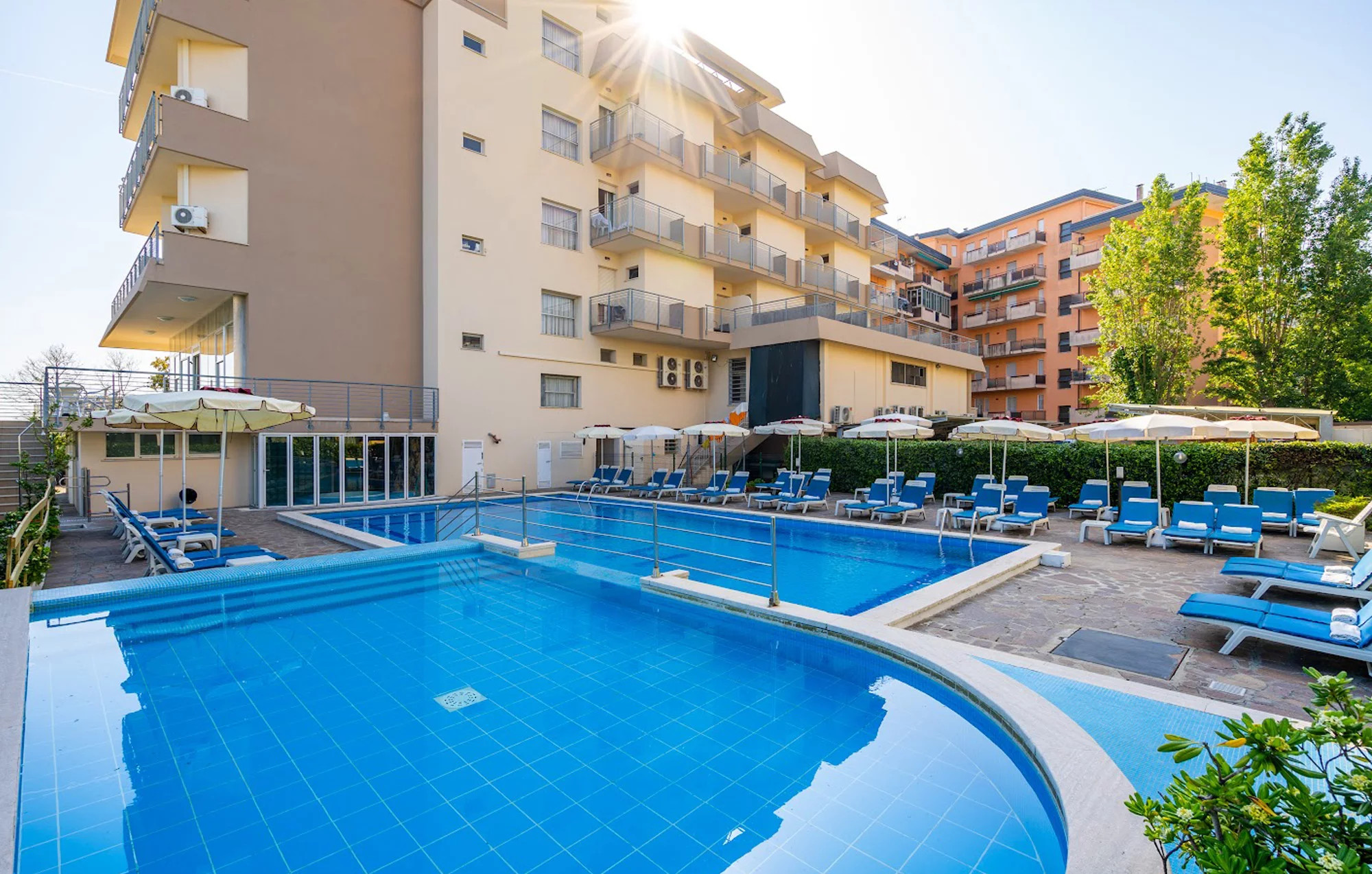 media.Slide_Piscina_2Hotel_Gallia_Cesenatico